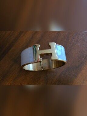 *** Bracelet ***